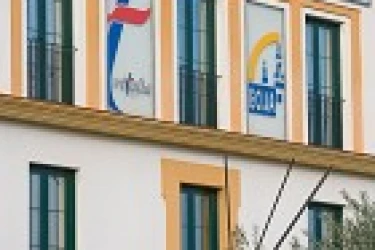 centro-residencial-centro-sociosanitario-de-ecija-fachada