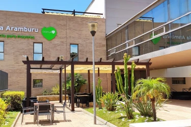 centro-residencial-domusvi-micaela-aramburu-fachada