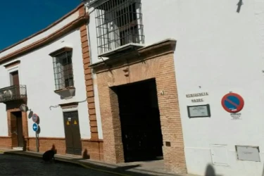 centro-residencial-madre-ecija-fachada