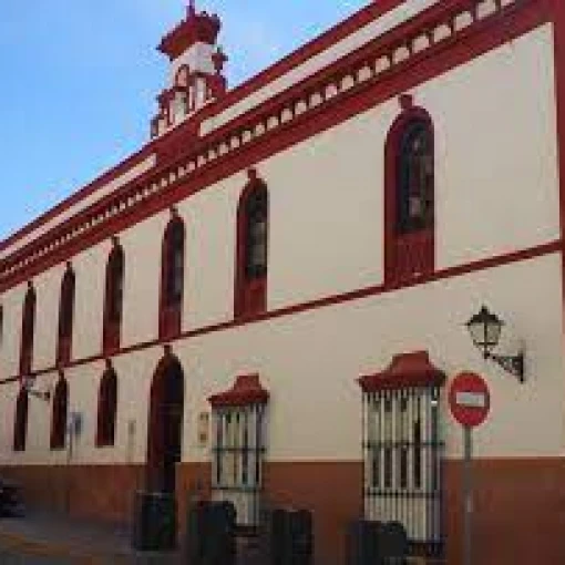 centro-residencial-la-caridad-fachada