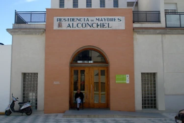 centro-residencial-para-personas-mayores-el-olivo-2-fachada