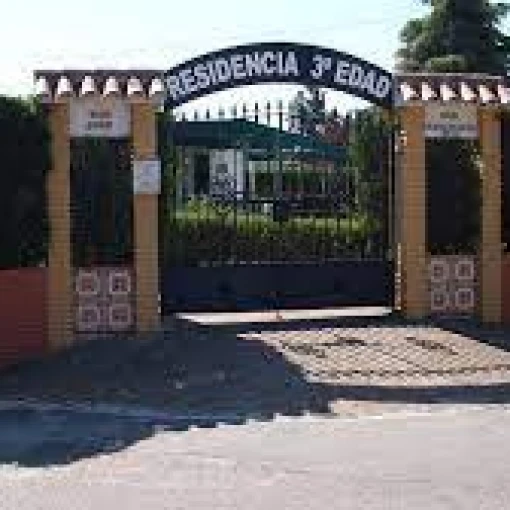 centro-residencial-san-jose-y-san-pancracio-fachada