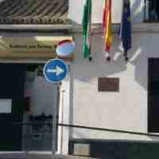 centro-residencial-de-personas-mayores-provincial-de-marchena-fachada