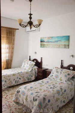 Residencia Fuente Clara Palomares del Rio doble