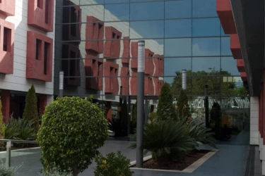 Residencia de Ancianos en Sevilla fachada