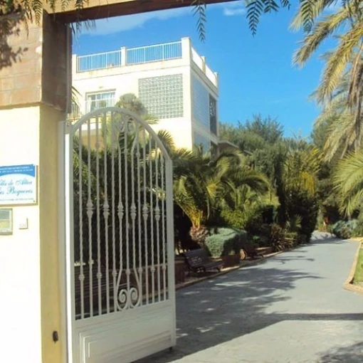 Residencia para Personas Mayores Dependientes Villa de Altea-Les Boqueres