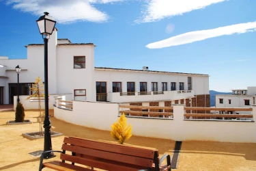 residencia-geriatrica-pilar-perez-nevada-granada