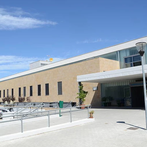 centro-residencial-para-personas-mayores-centro-de-acogida-san-jose-fachada