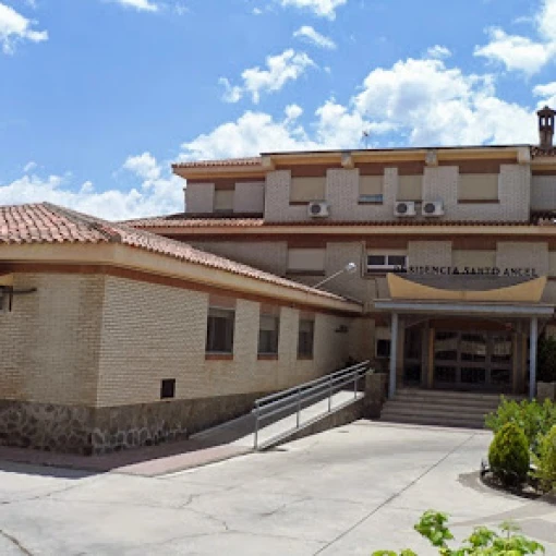 Residencia para personas con necesidades de apoyo generalizado Santo Ángel