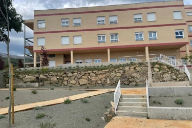 Residencia de Mayores los pinos de Aldeanueva