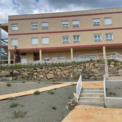 Residencia de Mayores los pinos de Aldeanueva