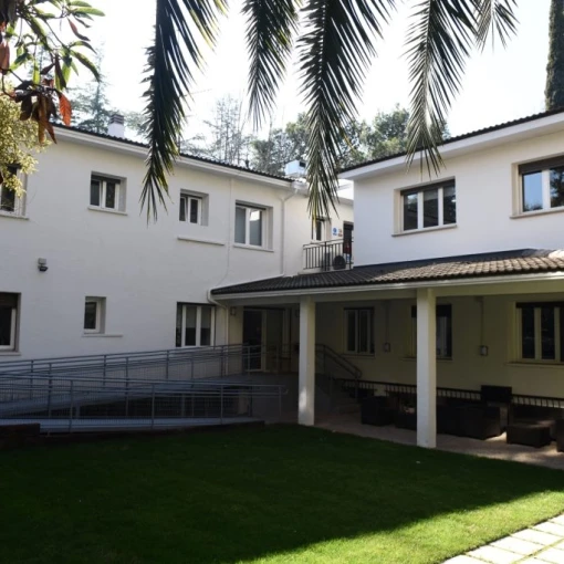Residencia Grupo 5 Mirasierra