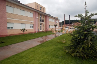 residencia-tercera-edad-carrasca-fachada