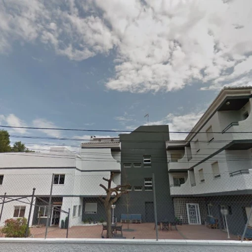 Residencia para Personas Mayores Dependientes La Pinada